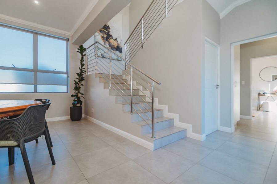 4 Bedroom Property for Sale in Kingswood Golf Estate Western Cape